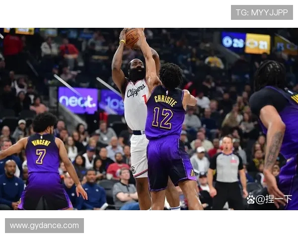 帕金斯：马刺有冠军实力但雷霆最大的对手是掘金