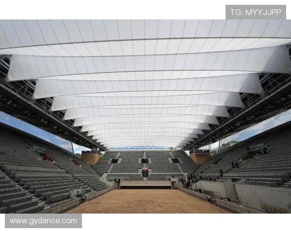 体育场馆建设：悬索结构跨度对室内羽毛球飞行气流干扰的评估